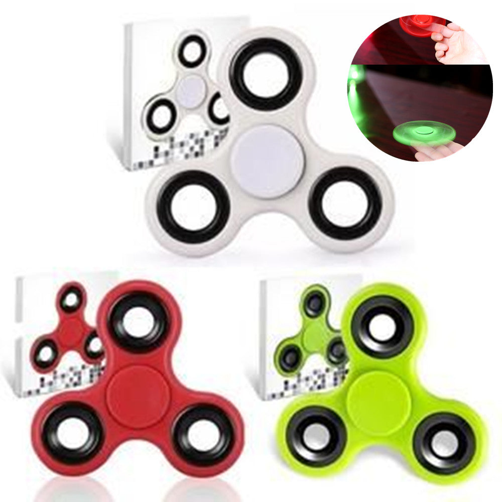 TD® Lot 3 Fidget Spinner/Jouet Triangle Pour Adultes Enfants/ Jouet de Doigts/ Décompression- Anti stress BLANC - VERT - ROUGE