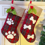 Bas de Noël 47cm*25cm 2pcs Motif quadrillé rouge et vert Tissu tricoté  Motif de dessin animé   Convient à la décoration de Noël