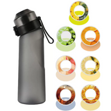 Bouteille d'eau 650ml avec 7 types de capsules de saveur de fruits Bouteille d'eau de sport adaptée aux sports de plein air noir