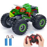 Voiture télécommandée télécommande 2.4g batteries doubles avec la lumière musique pulvérisation applicable à plusieurs terrains