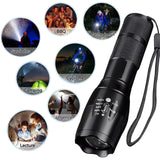 Lampe de poche puissante 2PCS LED portée 200-500 mètres peut zoomer batterie remplacement pour randonnée/le camping/la recherche