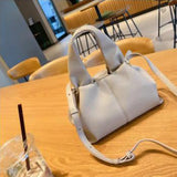 Nouvelle mode sac à dos niche sac en peau de vache nuage une épaule sac à main sac dames boulette messager aisselle sac
