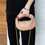 Sac tissé pour femme à la mode messenger croissant sac nouveau sac en cuir chaîne ride boulette sac en cuir véritable aisselle