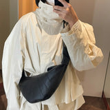Croissant sac en peau de mouton une épaule oblique poitrine sac boulette sac niche texture cuir aisselle baguette sac taille sac