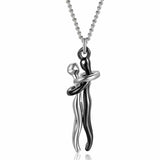 TD® Couple collier personnalité amoureux câlin pendentif chaîne en os de serpent en acier inoxydable bijoux européens et américains