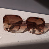 TD® Nouvelles lunettes de mode européennes et américaines lunettes de soleil à grand cadre ombrageant les lunettes de soleil pour fe