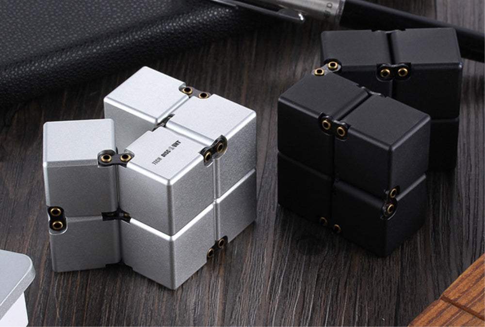 TD® cube anti stress metal 12 faces pas cher infinity jouet enfant