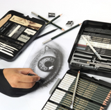 Outils de croquis 70 pièces, crayons de croquis, ensemble de boîte en fer, ensemble d'outils croquis, crayons de peinture, ét