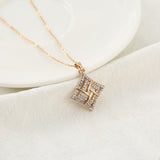 Coffret cadeau pour dames Ensemble montres pour femmes Ensemble de trois pièces Cadeau d'anniversaire Filles Collier mode Bra