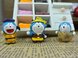 TD® 24pcsVersion du film rétro Doraemon Doraemon Doraemon chat 24 ensemble complet en boîte décoration gâteau matériel en pot