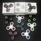 TD® Fidget Spinner Toy / Hand Spinner Jouet / Tri-Spinner / Jouet Anti stress et Anxiété/ Bicolore Noir et  Rouge