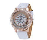 TD®  La montre de Madame BraceletMontre Quartz EtanchePersonnalitécuirNoël  Un cadeau pour madame Couleur: blanche