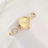 Coffret cadeau pour dames Ensemble montres pour femmes Ensemble de trois pièces Cadeau d'anniversaire Filles Collier mode Bra